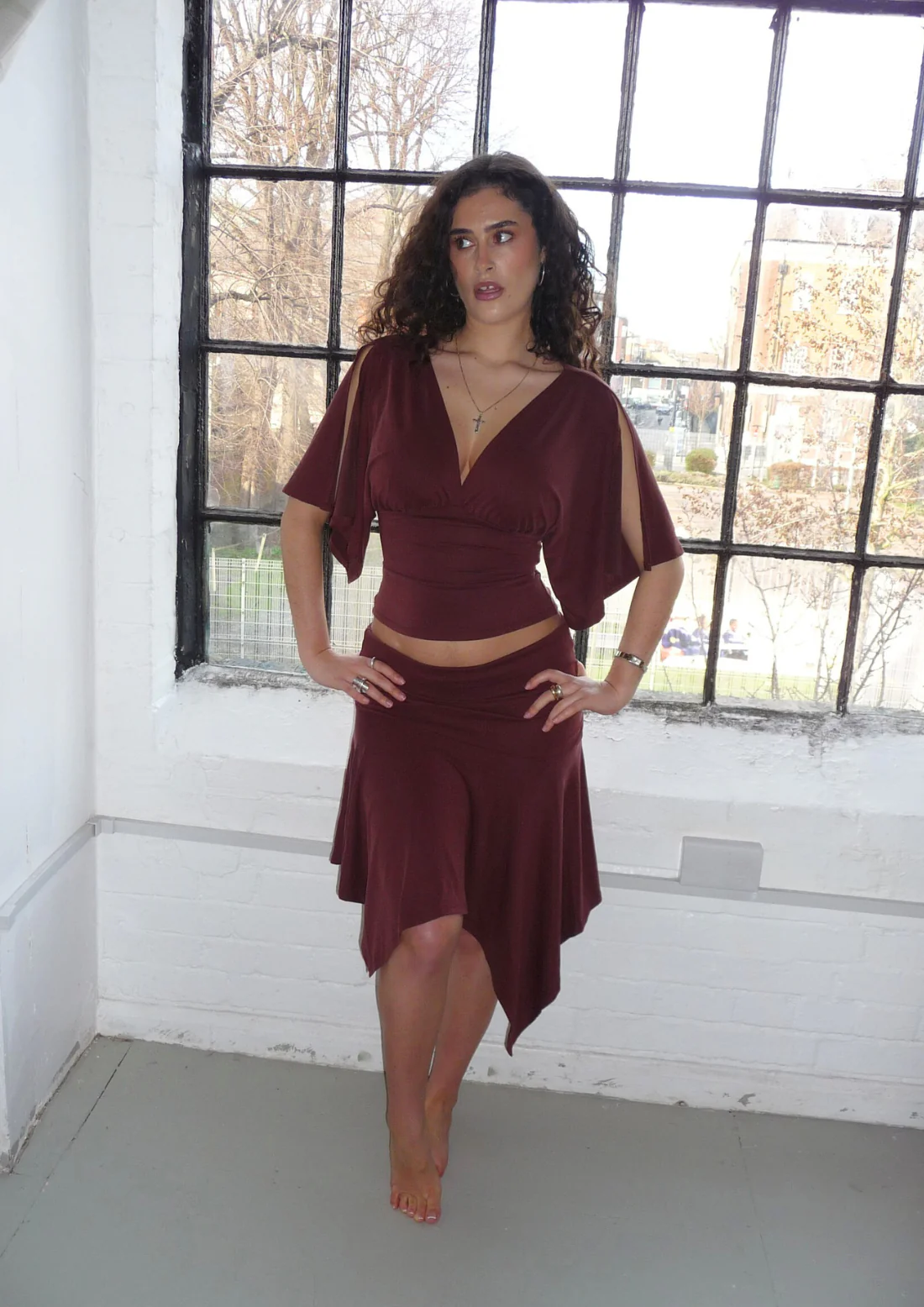 The Yasmin plunge split sleeve top in chocolate modal - Image 9