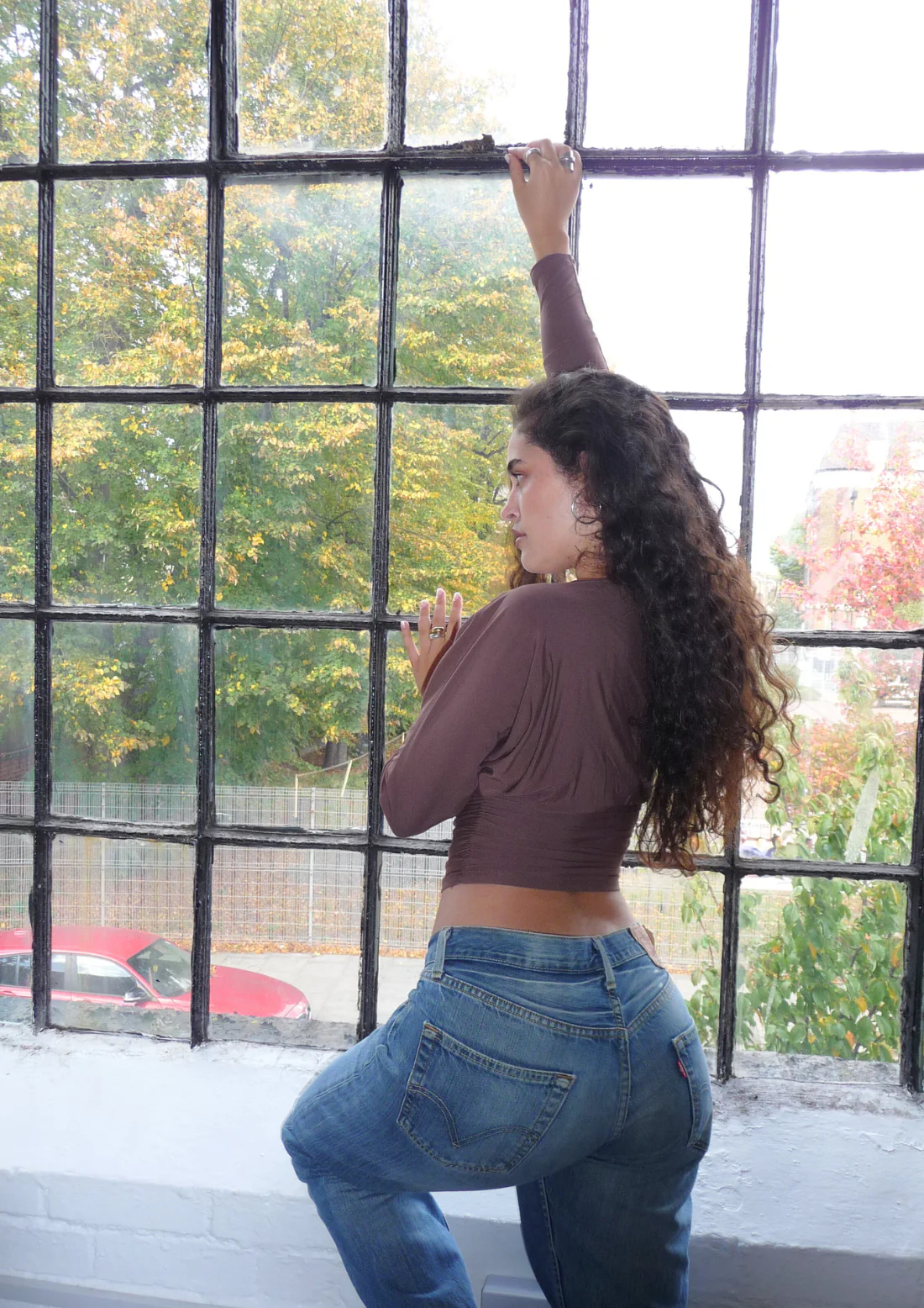 Plunge neck top in mocha - Image 4